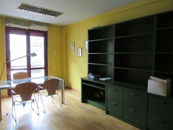 Foto 1 de Oficina en alquiler en Centro - Recinto Amurallado de 35 m²