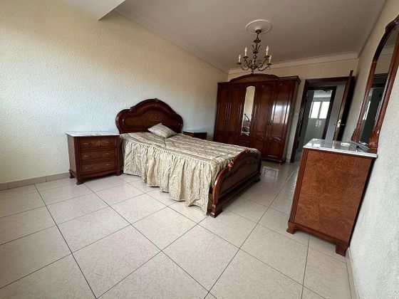 Foto 1 de Venta de piso en La Bozada – Parque Delicias de 3 habitaciones con terraza y calefacción