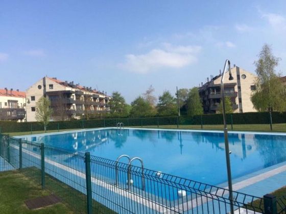 Foto 2 de Dúplex en venda a Viesques de 3 habitacions amb terrassa i piscina