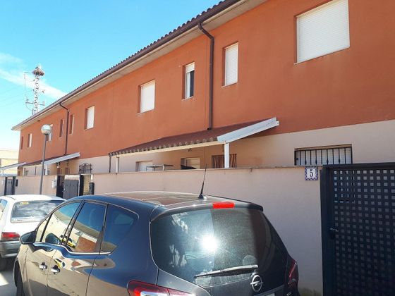 Foto 1 de Casa adossada en venda a Plasencia de Jalón de 4 habitacions amb terrassa i piscina