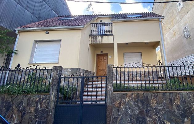 Foto 1 de Xalet en venda a Estrada (A) de 5 habitacions amb terrassa i garatge