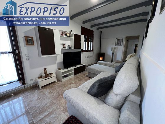 Foto 1 de Casa en venta en Villamayor de Gállego de 4 habitaciones con terraza y garaje