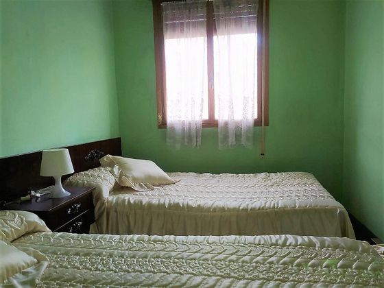 Foto 1 de Pis en venda a San Pedro - Siana de 3 habitacions amb calefacció