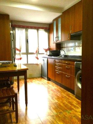 Foto 1 de Pis en venda a Milán - Pumarín - Teatinos de 3 habitacions amb calefacció i ascensor
