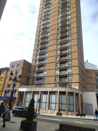 Foto 2 de Piso en venta en Milán - Pumarín - Teatinos de 2 habitaciones con balcón y calefacción