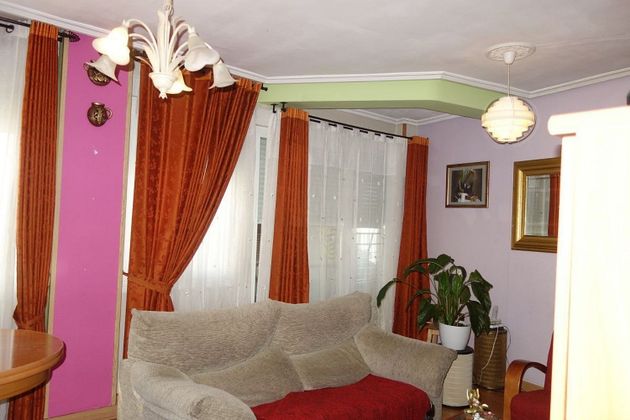 Foto 2 de Piso en venta en Betoño - Abetxuko de 3 habitaciones con balcón y calefacción