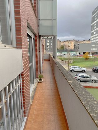 Foto 2 de Pis en venda a Salburua de 2 habitacions amb terrassa i garatge