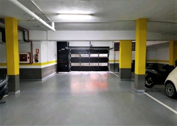 Foto 2 de Garatge en venda a Urduliz de 12 m²