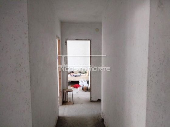 Foto 1 de Venta de piso en Cee de 4 habitaciones con balcón
