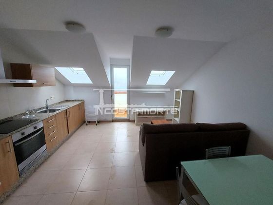 Foto 1 de Piso en venta en Corcubión de 3 habitaciones con terraza y garaje