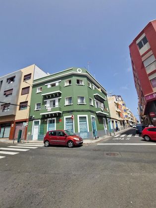 Foto 1 de Edifici en venda a calle Carvajal de 173 m²