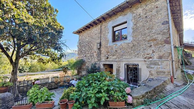 Foto 2 de Casa en venda a Corvera de Toranzo de 3 habitacions amb terrassa i garatge