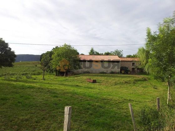 Foto 2 de Casa en venda a Santa María de Cayón de 1 habitació i 519 m²