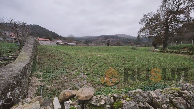 Foto 1 de Venta de terreno en San Felices de Buelna de 1000 m²