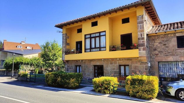 Foto 2 de Alquiler de casa en Castañeda de 3 habitaciones con terraza y garaje