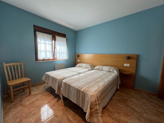 Foto 1 de Alquiler de piso en Valdés de 2 habitaciones con garaje y muebles