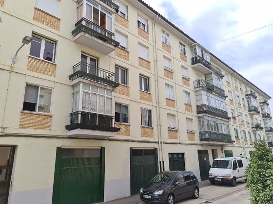 Foto 1 de Piso en venta en Aoiz/Agoitz de 4 habitaciones con terraza y garaje
