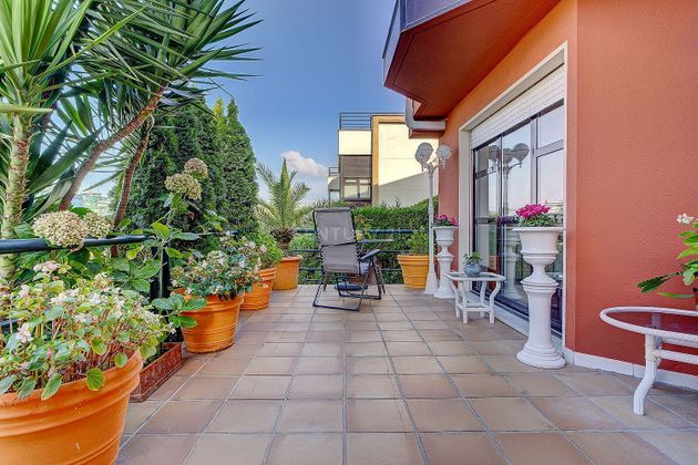 Foto 1 de Casa en venda a calle Isidro Ansorena de 4 habitacions amb terrassa i piscina