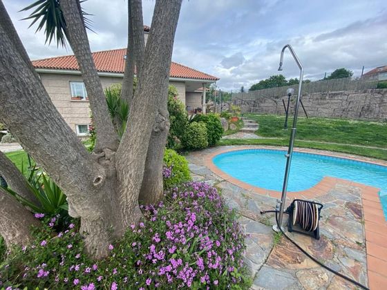 Foto 1 de Xalet en venda a Parroquias Rurales de 5 habitacions amb piscina i jardí