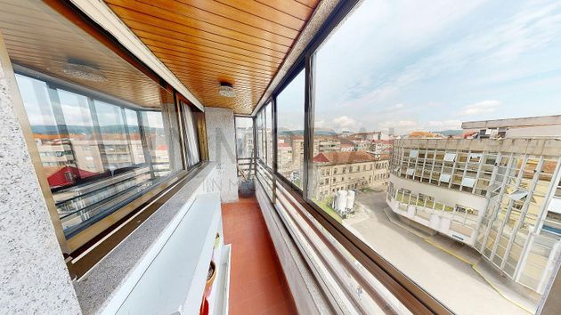 Foto 1 de Venta de piso en Zona de Plaza de Barcelos de 5 habitaciones con garaje y ascensor