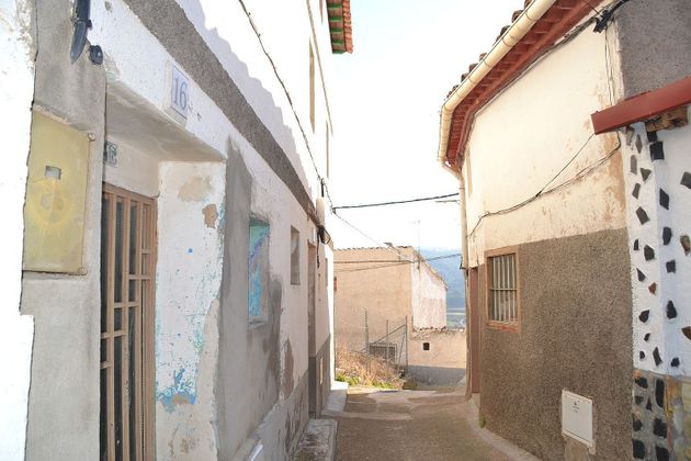 Foto 2 de Casa en venda a calle Olmillo de 4 habitacions amb terrassa
