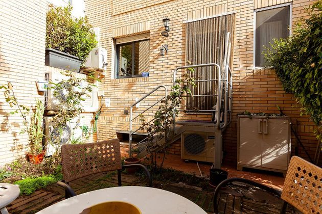 Foto 1 de Casa en venda a Miralbueno de 4 habitacions amb terrassa i garatge