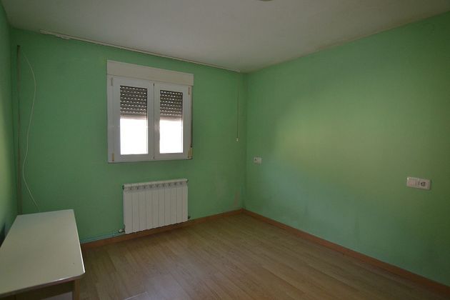 Foto 2 de Xalet en venda a Mallén de 4 habitacions amb terrassa i garatge