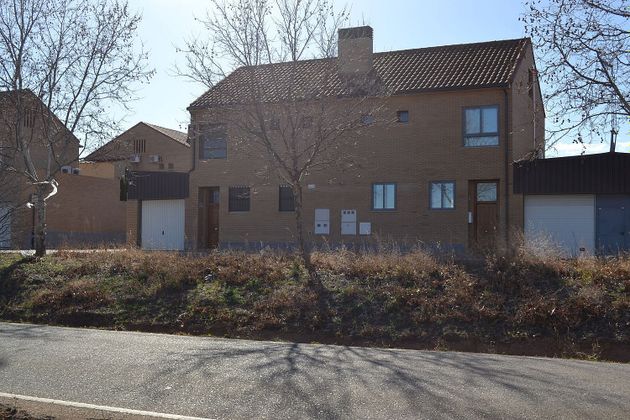 Foto 1 de Casa adossada en venda a Cariñena de 3 habitacions amb terrassa i garatge