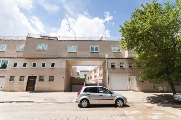Foto 1 de Casa adossada en venda a Cariñena de 5 habitacions amb terrassa i garatge