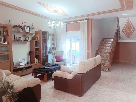 Foto 2 de Casa adossada en venda a Cariñena de 5 habitacions amb terrassa i garatge