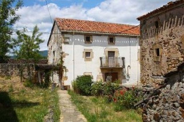 Foto 1 de Casa en venda a Sotillo del Rincón de 2 habitacions amb jardí i balcó