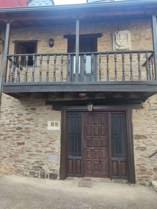 Foto 1 de Casa en venda a Torre del Bierzo de 1 habitació amb balcó