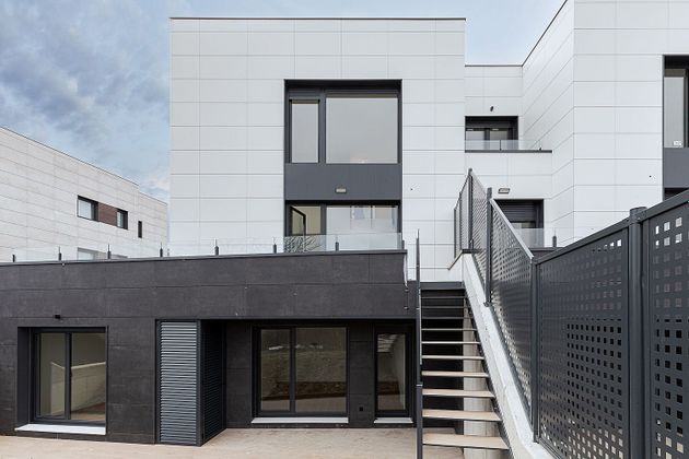 Foto 2 de Casa en venda a calle Atotxa Erreka de 5 habitacions amb terrassa i garatge