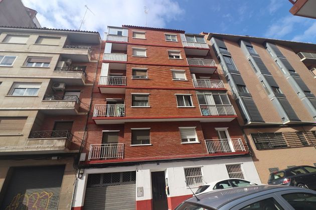 Foto 2 de Piso en venta en calle Jose Salarullana de Dios de 1 habitación con terraza y balcón