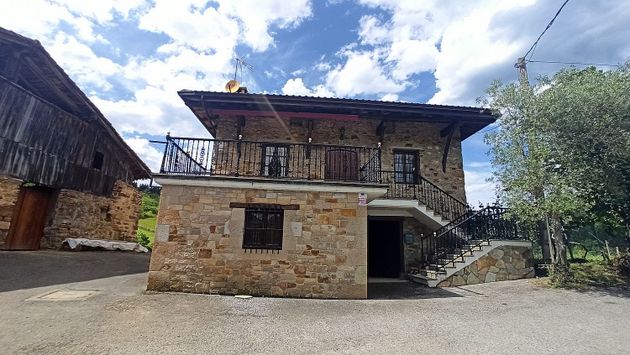 Foto 1 de Casa en venda a Zeanuri de 3 habitacions amb terrassa i garatge