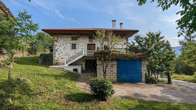 Foto 1 de Casa en venda a calle Arostegieta de 5 habitacions amb terrassa i garatge
