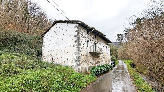 Foto 2 de Casa rural en venda a calle Olakoetxe de 4 habitacions amb terrassa i jardí