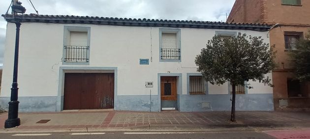 Foto 2 de Casa en venta en carretera De Cervera de 4 habitaciones con garaje