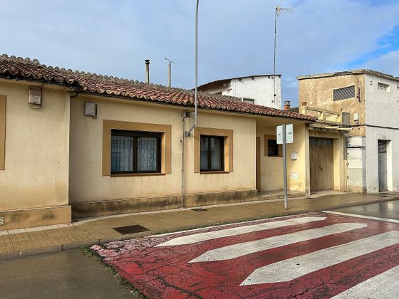 Foto 1 de Casa adossada en venda a calle Arrabal de 3 habitacions amb terrassa i garatge