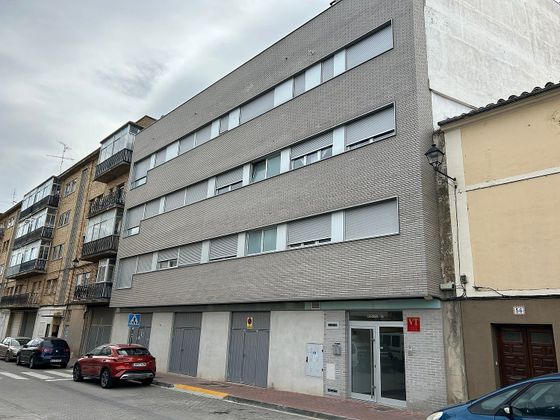 Foto 1 de Venta de piso en calle Carmen de 2 habitaciones con garaje y balcón