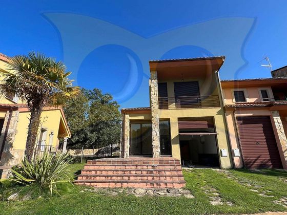 Foto 1 de Casa en venda a San Miguel de Valero de 2 habitacions amb piscina i garatge