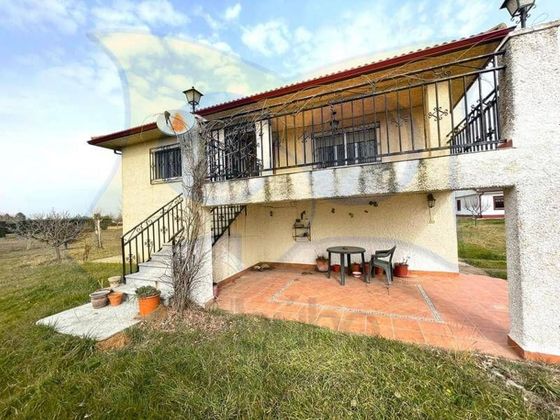 Foto 2 de Xalet en venda a Pelabravo de 3 habitacions amb terrassa i garatge