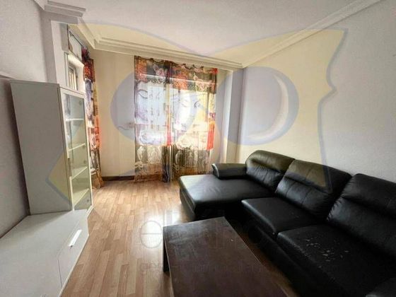 Foto 1 de Pis en venda a Pizarrales de 2 habitacions amb balcó i calefacció