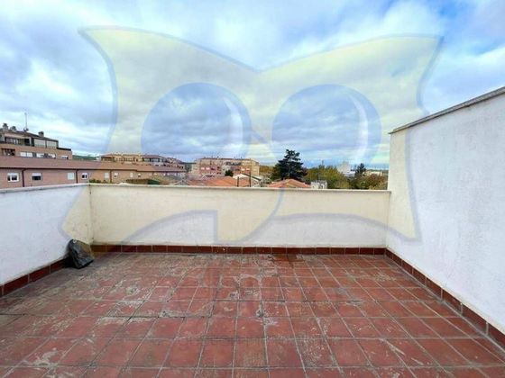 Foto 1 de Casa adossada en venda a Tejares -Chamberí - Alcades de 2 habitacions amb terrassa i garatge