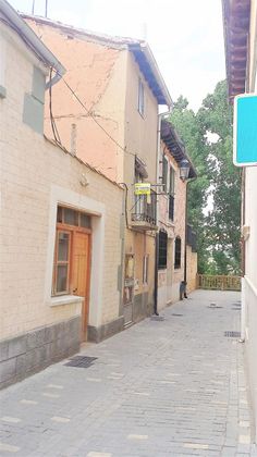 Foto 2 de Venta de casa adosada en calle Centeno de 3 habitaciones con terraza