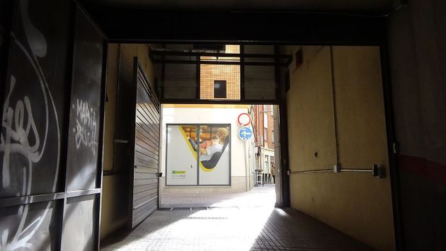 Foto 2 de Garaje en venta en calle Los Pavos de 11 m²