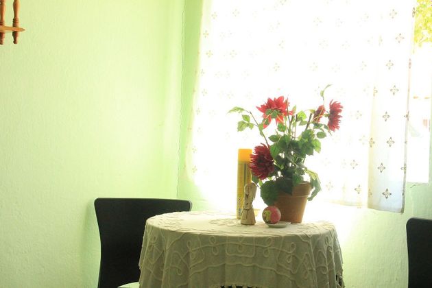 Foto 1 de Casa en venda a calle Antoñanes del Páramo de 3 habitacions amb jardí