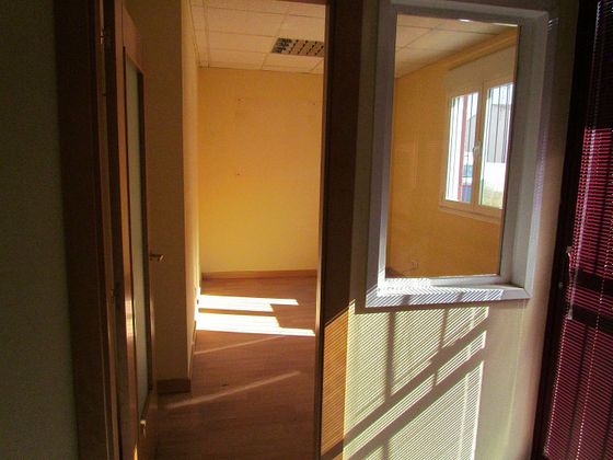 Foto 2 de Venta de piso en Zona Pinilla de 3 habitaciones con calefacción y ascensor