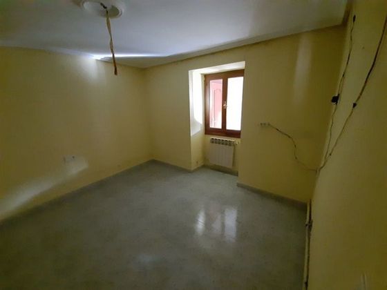 Foto 1 de Casa en venda a Rueda de 5 habitacions amb calefacció