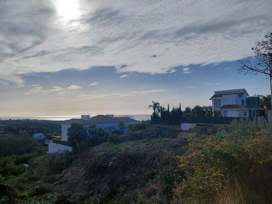 Foto 2 de Venta de terreno en Benahavís de 1360 m²